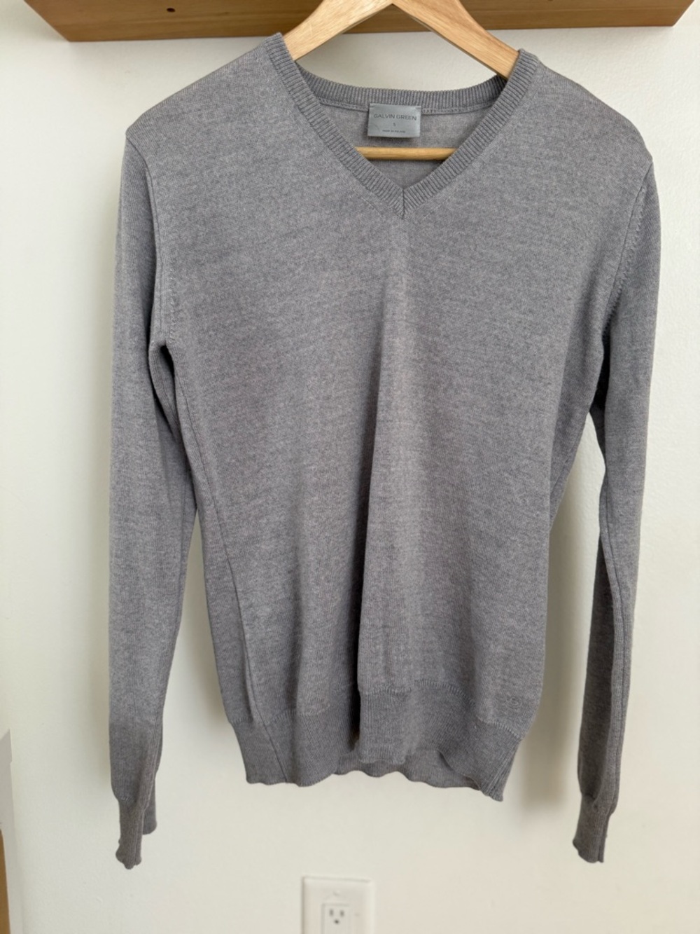 Calvin Klein Men’s Gray V-Neck Sweater
